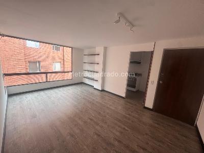 Apartaestudio en venta en Los Rosales, Bogotá, 43 m² · foto 2 de 20