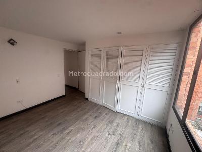 Apartaestudio en venta en Los Rosales, Bogotá, 43 m² · foto 5 de 20
