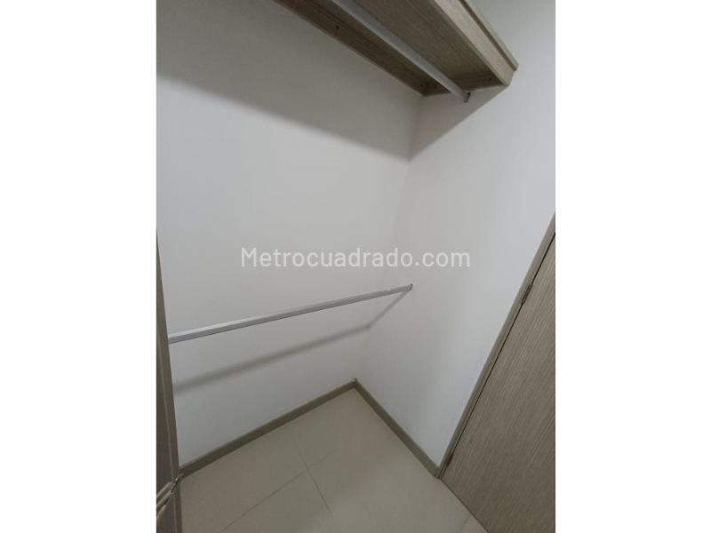 Apartamento moderno de 3 habitaciones en alquiler en Sabaneta - 9