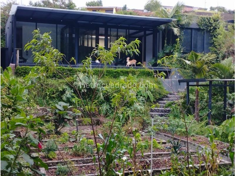 Charming 3BR Country House in Santa Elena