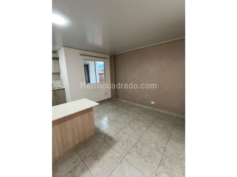 Hermoso Apartamento de 3 Alcobas en Calasanz - 2