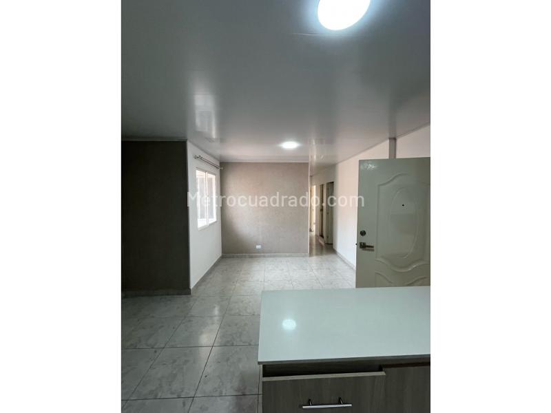 Hermoso Apartamento de 3 Alcobas en Calasanz - 5
