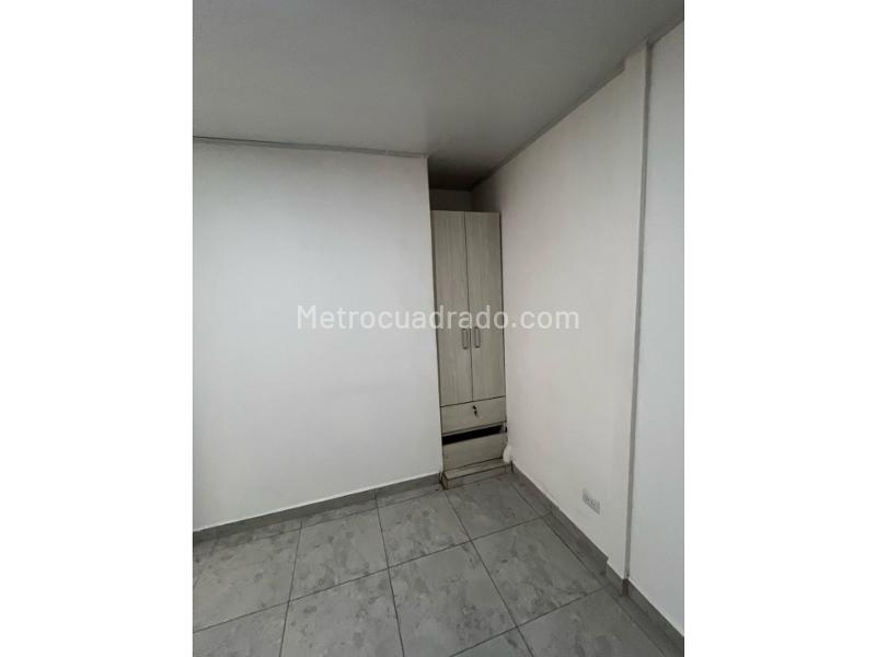 Hermoso Apartamento de 3 Alcobas en Calasanz - 8