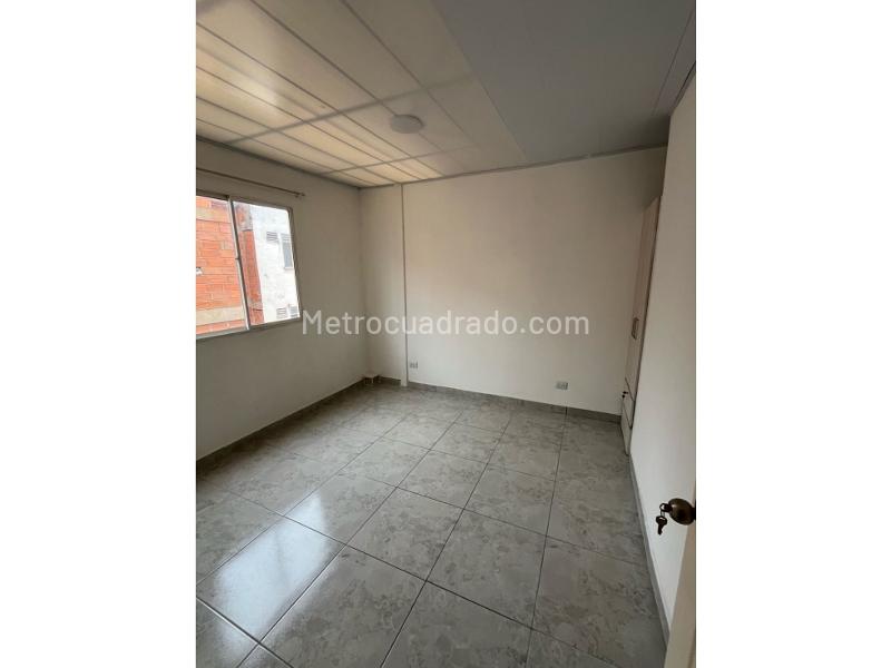 Hermoso Apartamento de 3 Alcobas en Calasanz - 9