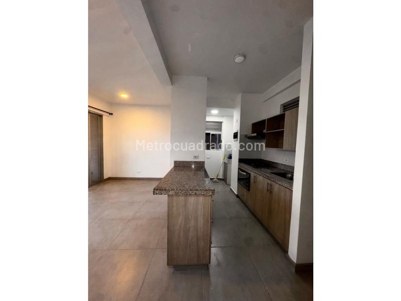 Apartamento de 3 Alcobas en Calasanz (69 m²) para Alquiler - 5