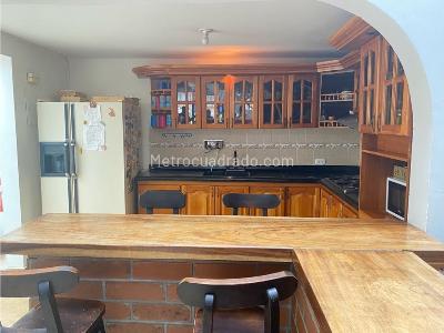 Casa de 5 alcobas en venta en Rionegro, Rionegro, 85 m² · foto 3 de 9