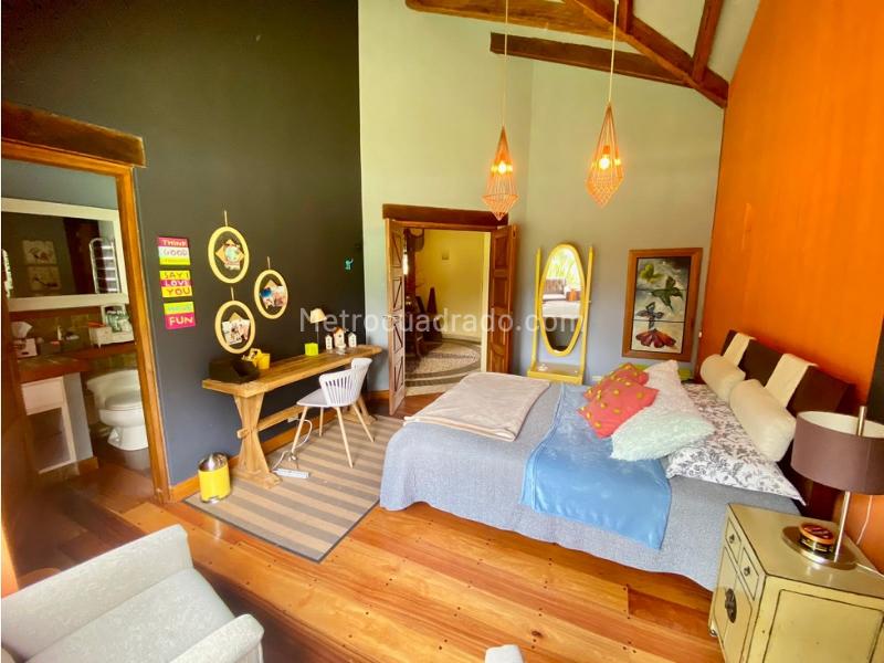 4BR House in Llanogrande (470 m²) - 2