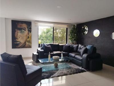 Casa de 5 alcobas en arriendo en Alto Palmas, Envigado, 380 m² · foto 11 de 17