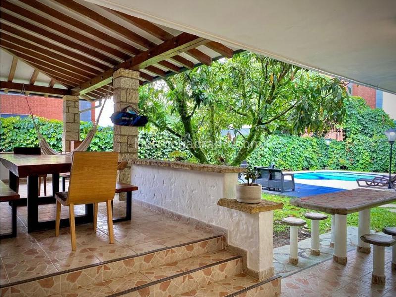 Villa de Lujo para Grupos Grandes en El Poblado - 3