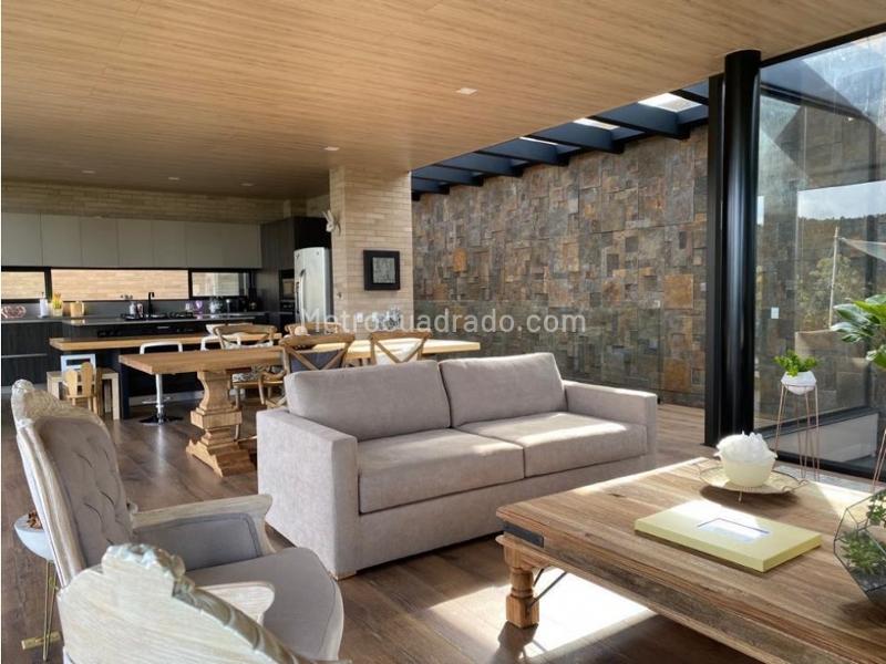 Casa amplia de 3 alcobas con jardín en Alto de las Palmas - 6