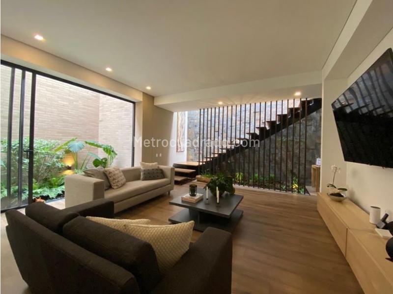 Casa amplia de 3 alcobas con jardín en Alto de las Palmas - 8