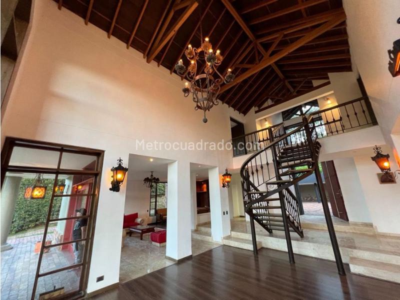 5BR House in Llanogrande (6000 m²) - 5