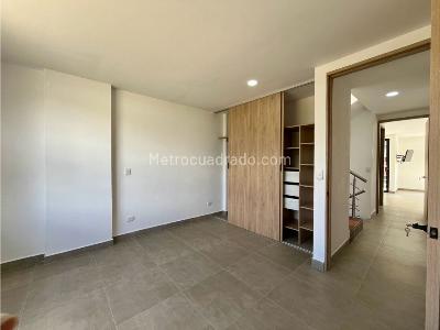 Casa de 4 alcobas en venta en Barro Blanco, Rionegro, 248 m² · foto 12 de 17