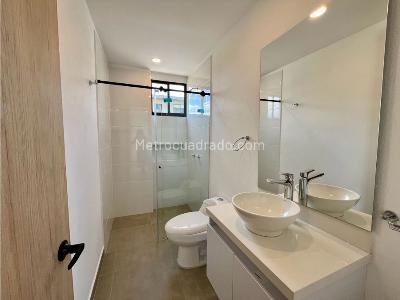 Casa de 4 alcobas en venta en Barro Blanco, Rionegro, 248 m² · foto 14 de 17