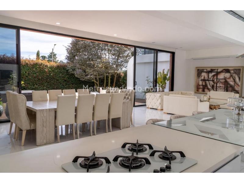 4BR House in Alto Palmas (1900 m²) - 4