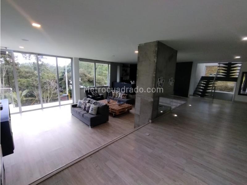 4BR House in Alto Palmas (2300 m²) - 3