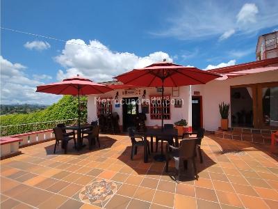 Casa de 4 alcobas en arriendo en Autopista Med Bog, Rionegro · foto 3 de 20