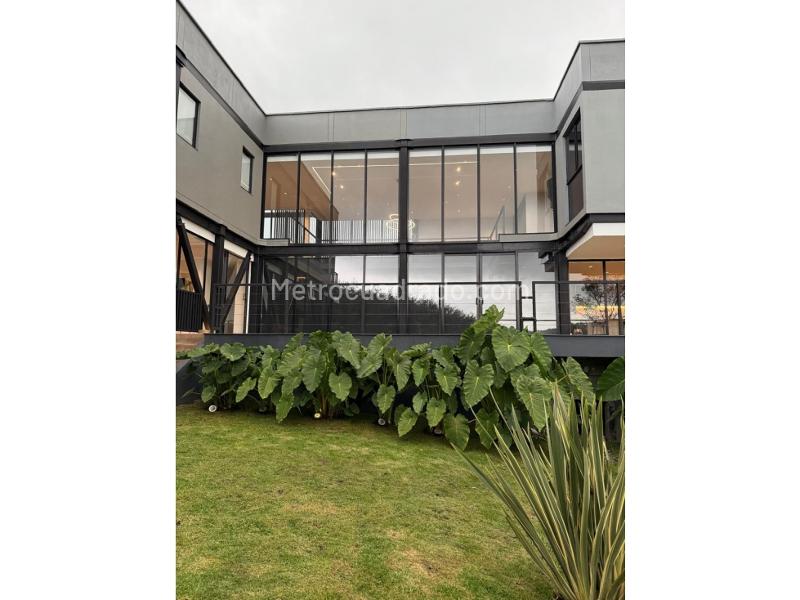 Casa amoblada de 3 alcobas en Alto de las Palmas - 2