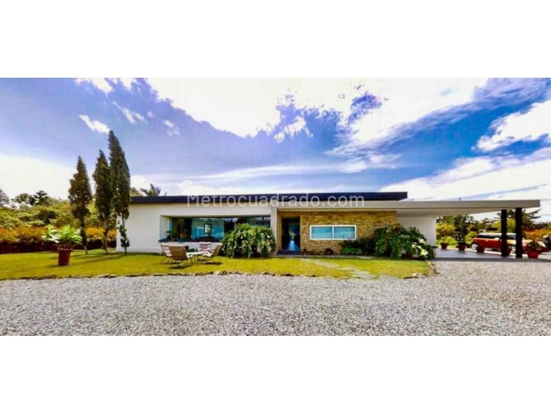 Casa de Lujo de 3 Alcobas en Alto de Las Palmas - 4