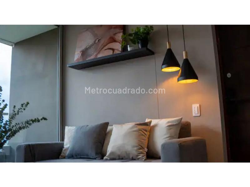 2BR Apartment in Las Palmas with 3 Full Baths, Garage, Pool & Gym - 9