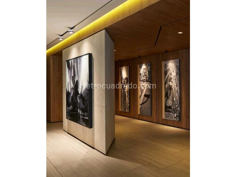 Casa amplia de 4 Alcobas con piscina en Laureles - 8