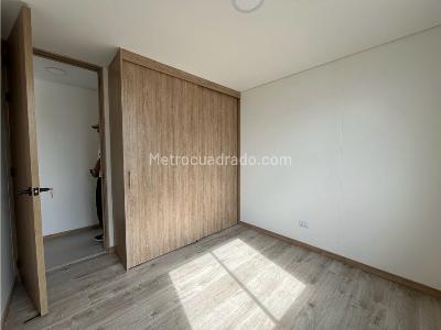 Apartamento de 2 alcobas en venta en San Antonio De Pereira, Rionegro, 76 m² · foto 5 de 9