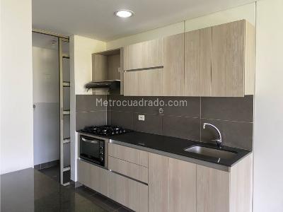 Apartamento de 1 alcoba en venta en Llanogrande, Rionegro, 56 m² · foto 2 de 10
