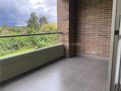 Apartamento de 1 alcoba en venta en Llanogrande, Rionegro, 56 m² · foto 3 de 10