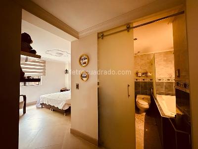 Apartamento de 4 alcobas en venta en Laureles, Medellín, 185 m² · foto 7 de 7