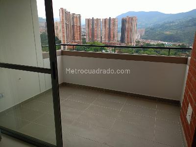 Apartamento en venta en Suramerica, Itagüí · foto 3 de 20