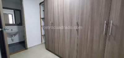 Apartamento de 5 alcobas en venta en La Aguacatala, Medellín, 167 m² · foto 17 de 20