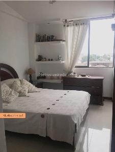 Apartamento de 3 alcobas en venta en Cuarto De Legua, Cali, 95 m² · foto 3 de 8