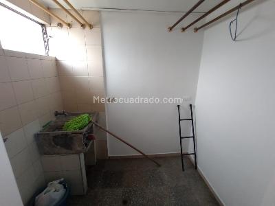 Apartamento en venta en Prados Del Norte, Cali · foto 7 de 18