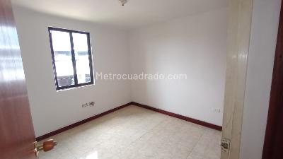 Apartamento en venta en Prados Del Norte, Cali · foto 9 de 18