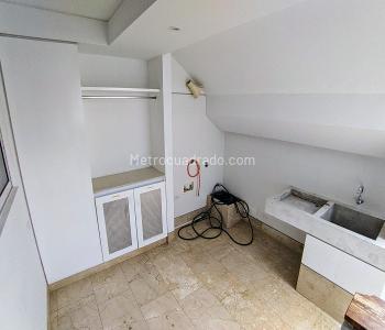 Casa de 4 alcobas en venta en Normandia, Cali, 402 m² · foto 9 de 20