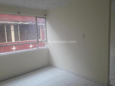 Casa de 5 alcobas en venta en Dindalito Kennedy, Bogotá, 288 m² · foto 11 de 20