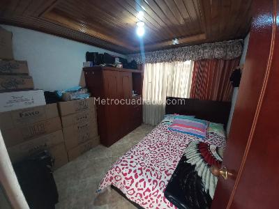 Casa en venta en Villa Alsacia, Bogotá · foto 3 de 20