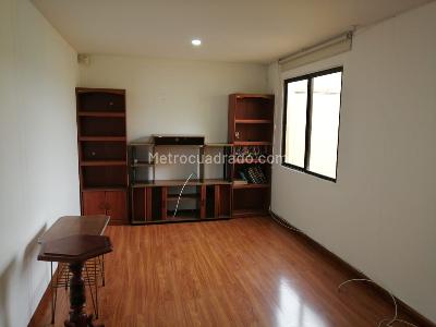 Apartamento de 3 alcobas en venta en Favidi, Bogotá, 54 m² · foto 4 de 20