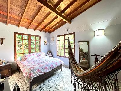 Casa de 4 alcobas en venta en La Sebastiana, Envigado, 194 m² · foto 13 de 20