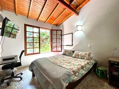 Casa de 4 alcobas en venta en La Sebastiana, Envigado, 194 m² · foto 14 de 20