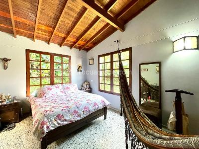 Casa de 4 alcobas en venta en La Sebastiana, Envigado, 194 m² · foto 15 de 20