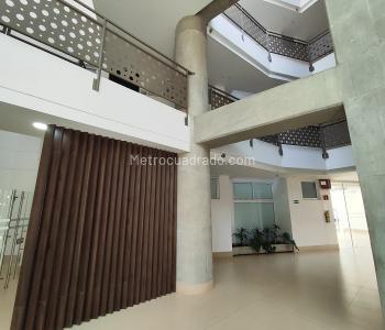 Apartamento de 4 alcobas en venta en Bellavista, Cali, 185 m² · foto 2 de 20