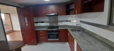 Apartamento de 4 alcobas en venta en Bella Suiza, Bogotá, 167 m² · foto 6 de 20
