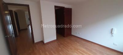 Apartamento de 4 alcobas en venta en Bella Suiza, Bogotá, 167 m² · foto 7 de 20
