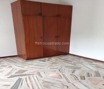 Casa de 5 alcobas en venta en Santa Anita, Cali, 525 m² · foto 3 de 20