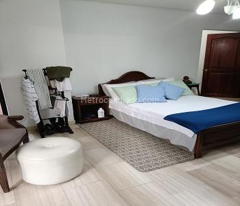Apartamento de 4 alcobas en venta en Cuarto De Legua, Cali, 200 m² · foto 2 de 20