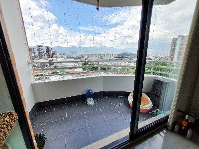 Apartamento de 4 alcobas en venta en Loma De San Julian, Medellín, 105 m² · foto 2 de 14