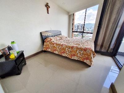 Apartamento de 4 alcobas en venta en Loma De San Julian, Medellín, 105 m² · foto 8 de 14