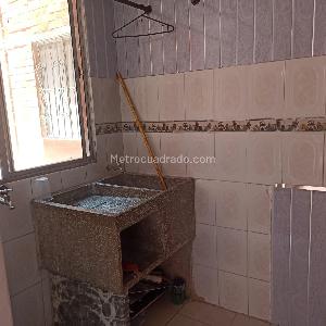 Apartamento de 3 alcobas en venta en Valle Grande, Cali, 46 m² · foto 4 de 9