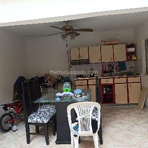 Casa de 5 alcobas en venta en Jorge Eliecer Gaitan, Cali, 140 m² · foto 5 de 8